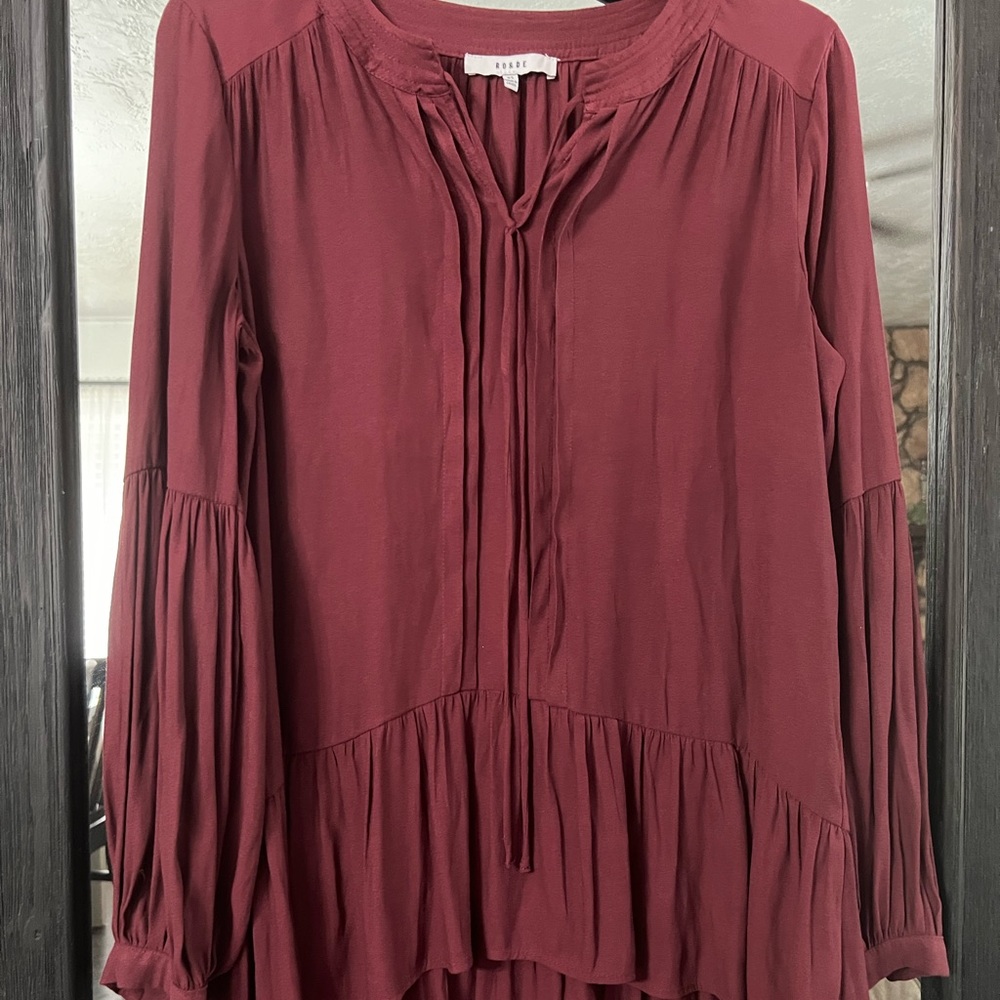 RO & DE blouse size XS.